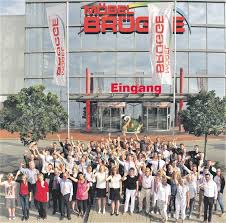 22,4 meter hoher roter stuhl geplant. Hinter Die Kulissen Geschaut Mobel Brugge Gehort Jetzt Zu Xxxlutz Basses Blatt