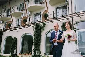 Guests can enjoy a conveniently located restaurants include septembrie, restaurant steaua dunarii, and la vella. Ana DragoÈ™ NuntÄƒ La Cazanele DunÄƒrii Pensiunea Septembrie Cromatica Photography