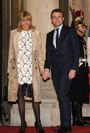 Poised and calm, he firmly defended his action and his views on macron, without providing details of what policies he wants france to change. Povestea De Dragoste Dintre Emmanuel Macron Si Sotia Sa A Facut Inconjurul Planetei Cum Arata Cele Doua Fiice Ale Ei Perfecte Ro