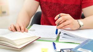 Les sujets de l'épreuve de philosophie pour le bac es ont été rendus publics par le ministère, lundi matin. Les Sujets Probables Des Epreuves Du Bac Es Pour 2019 Le Figaro Etudiant