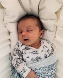 Friday arvo nap time! ☀️💤