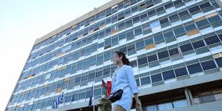Η προσέλευση θα πραγματοποιηθεί σύμφωνα με τους παρακάτω πίνακες ομάδων που 224 Ka8hghtes Panepisthmiwn Sthrizoyn Ton Prytanh Toy Ap8 Stekomaste Apenanti Sthn Apopeira Stoxopoihshs Toy Ellada Iefimerida Gr