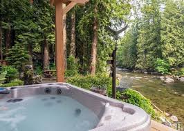 2 bedroom log cabin with hot tub in ne iowa or allamakee county for rent by the night as a vacation rental outside harpers ferry near the mississippi river and yellow river forest. 7 Best Mt Hood Cabin Rentals With Hot Tubs Mt Hood Vacation Rentals Blog