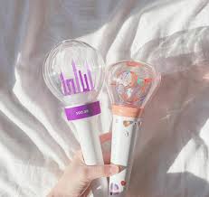 This lightstick's expected release date has been delayed. Reveluv E Neverland Discovered By Always Gg On We Heart It Kpop Merch Kpop Aesthetic Stick Lights