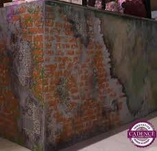 Beton Gorunumlu Duvar Nasil Yapilir Beton Efekti Duvar Boyama Varaklar Ve Yosun Efektleri 2020 Duvar Duvar Sanati Sanat