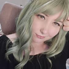 Elizabeth Misner's Instagram, Twitter & Facebook