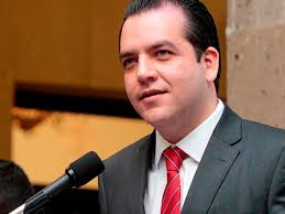 Eligen a Roberto Albores Gleason como candidato de PRI al gobierno de  Chiapas