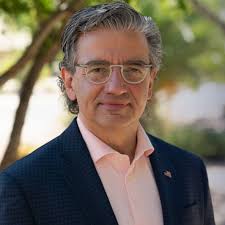 Dave Giles platform & website