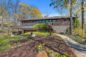 Custom designed bouquet $200.00 buy now >. For Sale 1045 Wade Street Highland Park Il 60035 4 Beds 4 Full Baths 1 Half Bath 1 275 000