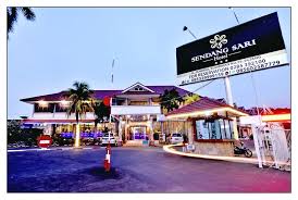 Check spelling or type a new query. Hotel Di Semarang Yang Ada Kolam Renang Di Atas Paket Tour Murah Bayar Cash Atau Cicilan Bersamawisata