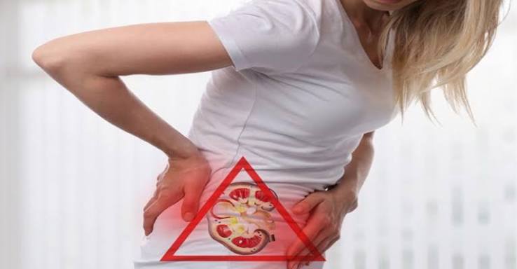 Suy giảm chức năng thận có thể ảnh hưởng đến nhiều cơ quan, khiến dấu hiệu không chỉ ở tiết niệu mà còn ở tim mạch, da, thần kinh và sinh sản