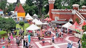 Harga tiket masuk tmii atau taman mini indonesia indah pada bulan maret 2021 ini sebesar rp 20.000 per orang, cukup murah kan! Hanya Dalam Dua Hari Libur Natal Tercatat Lebih Dari 103 Ribu Wisatawan Padati Tmii Tribun Travel