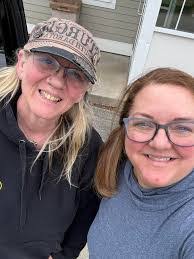 Alicia Dirksen's Instagram, Twitter & Facebook