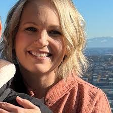 Nancy Oxner's Instagram, Twitter & Facebook