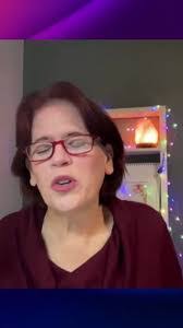 Lisa Rivet's Instagram, Twitter & Facebook