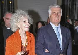 Jesús aguirre, el segundo esposo de la duquesa de alba también era más joven (y un apunte sobre antonio el bailarín). Todos Los Titulos De La Duquesa De Alba Que Pasaran A Su Hijo Mayor Loc El Mundo