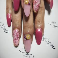 春ネイル ストーン花アートmskei Nail所属mskeinailのネイル