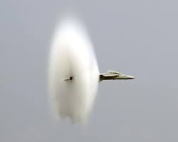Définition du nombre de mach; Briser Le Mur Du Son Jet Combattant Nous Marine Militaire Supersonique La Vitesse Mach Des Phenomenes Phenomene Des Nuages Pikist