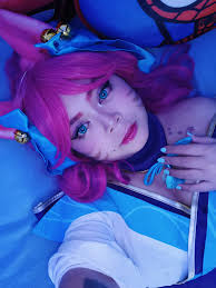 Cosplay contestants backstage giving photographer a workout