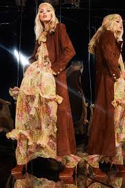 Shortly thereafter, loyalists started to arrive and colonize the area as authorized squatters. Dundas Pre Fall 2020 Collection Vogue