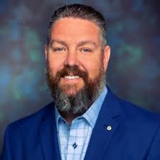 How to Promote Service Quality and Engagement as a Leader