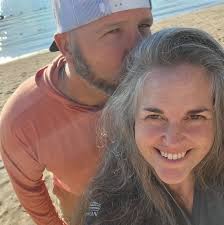 Has anyone else encountered a scam in Pittsfield or Lenox where a woman  asks for a gas can and cash?