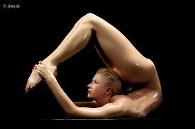 ZAVODFOTO: Из серии Корпоративные календари в стиле НЮ: Требуется секретарь  с гибким графиком работы: zavodfoto — LiveJournal