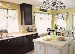 Paint colors that go with cherry wood. Sherwin Williams Blonde Yellow Kitchen Paint Color Future Kitchen Wall Color Yellow Kitchen Paint Best Kitchen Colors Yellow Kitchen Walls