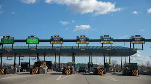 Перевод слова toll, американское и британское произношение, транскрипция, словосочетания, однокоренные слова, примеры использования. This Us State Has World S Most Expensive Toll Road Report