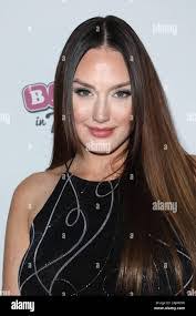 Amy Markham's Instagram, Twitter & Facebook