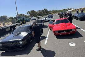 How Rich Are The Cast Members Of Street Outlaws - Youtube