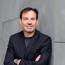 Il a pratiqué ce sport au plus haut niveau durant les années 1960 et 1970. Manfred Schmid Unternehmensentwicklung Selbstandig Xing