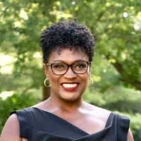 Traci Coles's Instagram, Twitter & Facebook