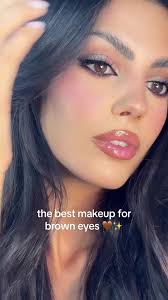 Best Makeup for Brown Eyes: Step-by-Step Tutorial