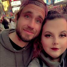 What is the normal activity schedule for adult day centers?