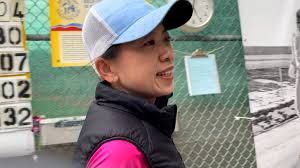 Nina(Huang Lan) feeling good after passing halfway point