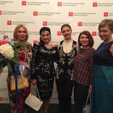 «похоже бронзу выиграла алина горносько из белоруссии (102,700), а арина аверина осталась четвертой (102,100). Postrojnevshaya Alina Kabaeva Porazila Rozu Syabitovu