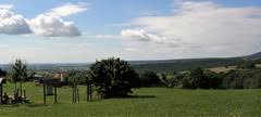 Ein klettergarten ist eine kletteranlage an natürlichen felswänden, in steinbrüchen oder an gebäuden. Kletterwald Rhon Kletterwald Rhon