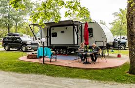 Traveland rv supercenters new and used rvs travel trailers, 5th wheels, class a, class b, class c, toy haulers and more! Should I Rent Out My Rv The Pros And Cons Of Renting Out Your Rv Koa Camping Blog