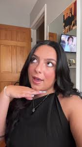 me talking to my stomach before going out for date night  #pleasepleaseplease #stomachproblems #datenight