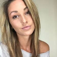 Lakendra Mitchell's Instagram, Twitter & Facebook