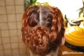 Mittelalterliche Frisur Zum Selbst Machen Rat Im Forum Auf Madchen De Mittelalterliche Frisuren Frauen Frisuren Haar Styling