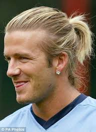 Just Like Daddy Victoria Beckham Gives Tiny Harper A Cute Ponytail Cute Ponytails Cool Hairstyles For Men Long Hair Styles
