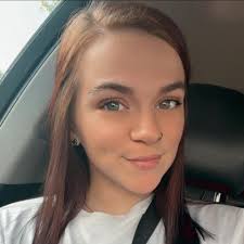 I honestly really really liked Jessie Murph and her music till I watched  her 1965 music video…. Girl for one the song is absolutely shit lol  literally. And two tf is wrong