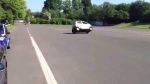 Tata Nano Yol Tutus Testi Videolar Toyota Hilux Bilgi
