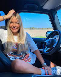 Maybe you would like to learn more about one of these? Zu Schnell Unterwegs Dagi Bee Muss Fuhrerschein Abgeben Promiflash De