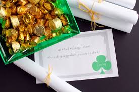 Kids love scavenger hunts of any kind, and this st patrick's day scavenger hunt is perfect for either indoor or outdoor fun this spring! St Patrick S Day Scavenger Hunt Kids Activity Free Printables Love Grows Wild