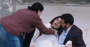 يذهب (وليد) إلى شقة والدته ليقتل عشيقها، والانتقام لشرفه ، تعترف الأم أن ابنها هو القاتل، يتم استدعاء (شاكر) والد (وليد). Ø¶Ø±Ø¨ Ù‡Ø§Ø¬Ø± Ø£Ø­Ù…Ø¯ Ø¨Ø§Ù„Ù†Ø§Ø± Ø´Ø§Ù‡Ø¯ Ù…Ø³Ù„Ø³Ù„ Ø¶Ø±Ø¨Ø© Ù…Ø¹Ù„Ù… Ø§Ù„Ø­Ù„Ù‚Ø© Ø§Ù„Ø£Ø®ÙŠØ±Ø© Ø§Ù„ÙÙ† Ø¬Ø±ÙŠØ¯Ø© Ø§Ù„Ø·Ø±ÙŠÙ‚