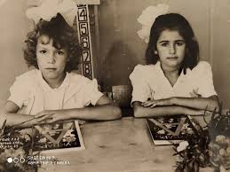 46,111 likes · 11 talking about this. Cuneyt Arkin Dan Genclik Fotografi Istanbul Bebek Koyu 1960 Li Yillar Unlulerin Cocukluk Ve Genclik Fotograflari Magazin Haberleri Ntv