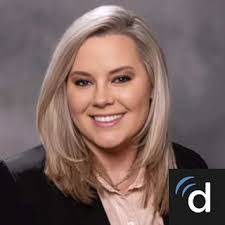 Leslie Spencer's Instagram, Twitter & Facebook